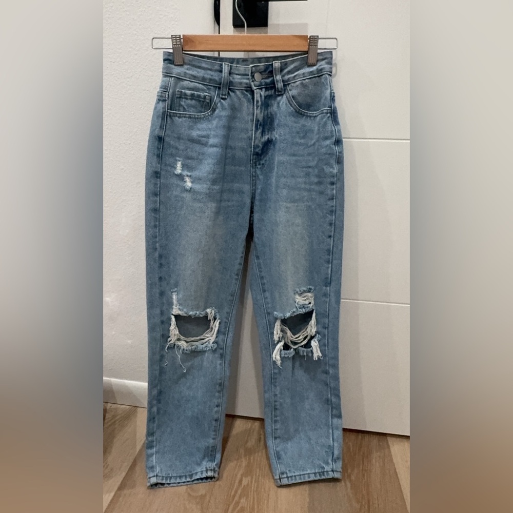Baggy Ripped Blue Mom Jeans 26in Waist